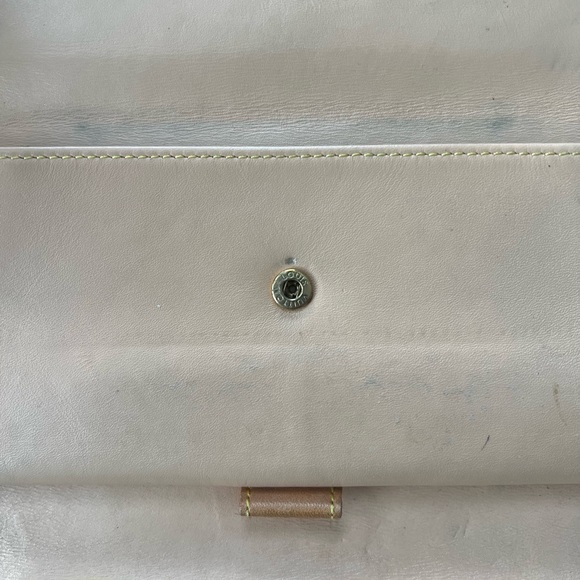 Louis Vuitton Wallet - Picture 6 of 12